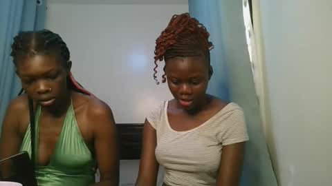 Snapshot of barbie_queen2 chatting on November 2025 09:25:01 AM queen online show from November 2025 09:25:01 AM