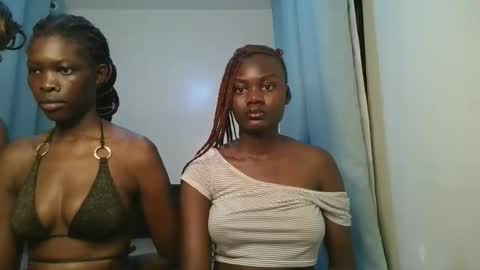 Snapshot of barbie_queen2 chatting on November 2025 10:43:01 PM queen online show from November 2025 10:43:01 PM