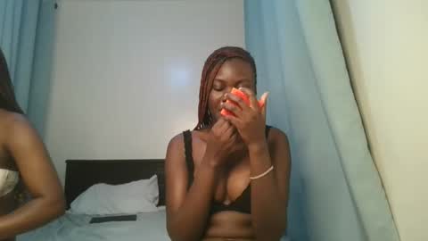 Snapshot of barbie_queen2 chatting on November 2025 06:45:02 PM queen online show from November 2025 06:45:02 PM