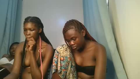 Snapshot of barbie_queen2 chatting on December 2025 12:14:02 PM queen online show from December 2025 12:14:02 PM