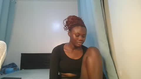 Snapshot of barbie_queen2 chatting on December 2025 07:08:02 PM queen online show from December 2025 07:08:02 PM