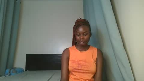 Snapshot of barbie_queen2 chatting on December 2025 10:28:02 PM queen online show from December 2025 10:28:02 PM