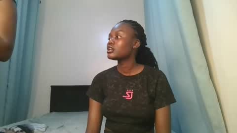 Snapshot of barbie_queen2 chatting on January 2026 08:23:01 PM queen online show from January 2026 08:23:01 PM