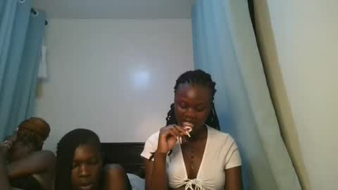 Snapshot of barbie_queen2 chatting on January 2026 11:51:02 PM queen online show from January 2026 11:51:02 PM