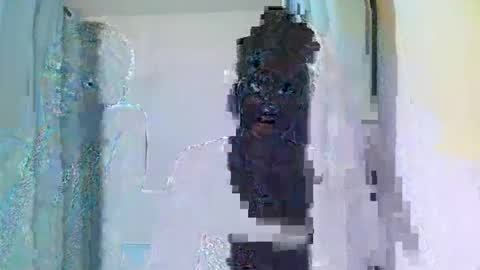 Snapshot of barbie_queen2 chatting on January 2026 12:37:01 AM queen online show from January 2026 12:37:01 AM