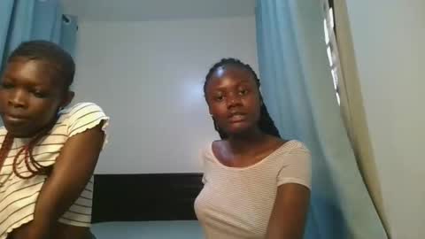 Snapshot of barbie_queen2 chatting on January 2026 12:54:02 PM queen online show from January 2026 12:54:02 PM