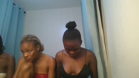 queen online show from April 2026 01:47:02 AM