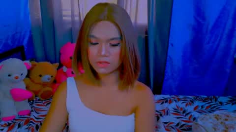 Snapshot of barbieee_hot chatting on May 2026 01:57:16 AM Barbie online show from May 2026 01:57:16 AM