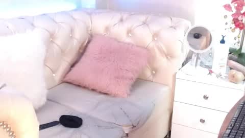 barbiefox_ online show from May 2026 12:59:02 AM