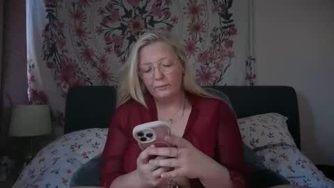 Snapshot of barbiegirl966 chatting on May 2026 09:48:01 AM barbiegirl966 online show from May 2026 09:48:01 AM