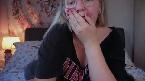 Snapshot of barbiegirl966 chatting on July 2026 09:01:01 AM barbiegirl966 online show from July 2026 09:01:01 AM