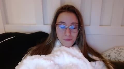 Lena online show from November 2025 10:15:01 AM