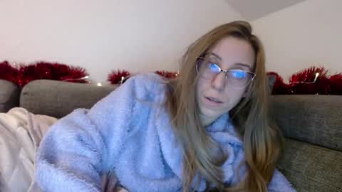 Lena online show from January 2026 06:22:02 PM
