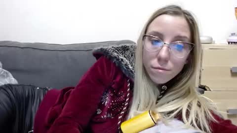 Lena online show from March 2026 06:34:02 PM