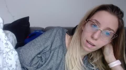 Lena online show from March 2026 07:25:02 AM