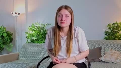 Snapshot of barrieyounkers chatting on November 2025 01:29:01 AM Elise online show from November 2025 01:29:01 AM