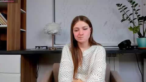 Snapshot of barrieyounkers chatting on December 2025 01:22:02 AM Elise online show from December 2025 01:22:02 AM