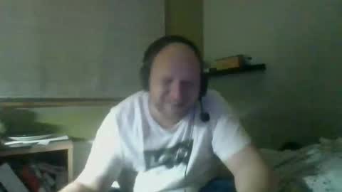 Snapshot of bart_poland chatting on October 2025 10:20:02 PM bart_poland online show from October 2025 10:20:02 PM