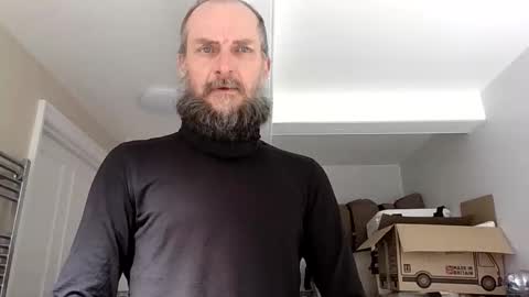 Snapshot of basiccamguy chatting on May 2026 09:04:01 AM basiccamguy online show from May 2026 09:04:01 AM