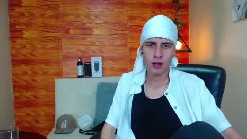 Bastian online show from January 2025 04:15:01 AM