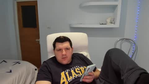 Snapshot of basystem8 chatting on January 2025 02:17:02 PM BASY online show from January 2025 02:17:02 PM