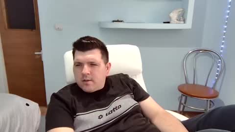 Snapshot of basystem8 chatting on February 2025 12:44:02 PM BASY online show from February 2025 12:44:02 PM