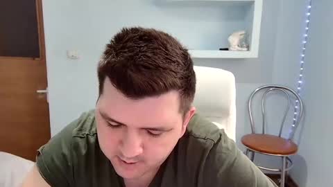 Snapshot of basystem8 chatting on February 2025 08:07:01 AM BASY online show from February 2025 08:07:01 AM