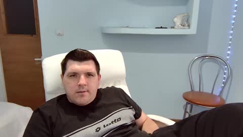 Snapshot of basystem8 chatting on March 2025 12:11:02 PM BASY online show from March 2025 12:11:02 PM