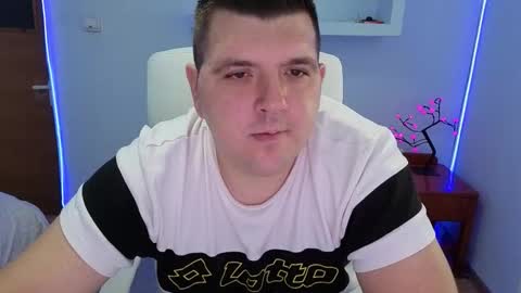 Snapshot of basystem8 chatting on September 2025 05:17:02 AM BASY online show from September 2025 05:17:02 AM