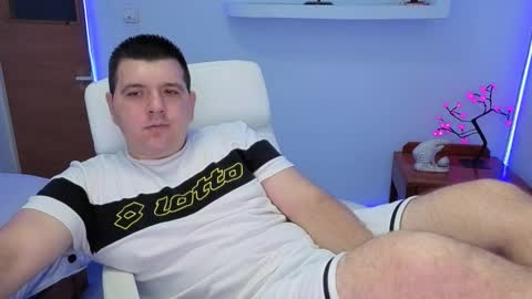 Snapshot of basystem8 chatting on September 2025 03:19:02 AM BASY online show from September 2025 03:19:02 AM