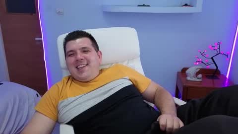 Snapshot of basystem8 chatting on September 2025 02:33:02 PM BASY online show from September 2025 02:33:02 PM