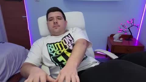 Snapshot of basystem8 chatting on October 2025 03:57:01 AM BASY online show from October 2025 03:57:01 AM