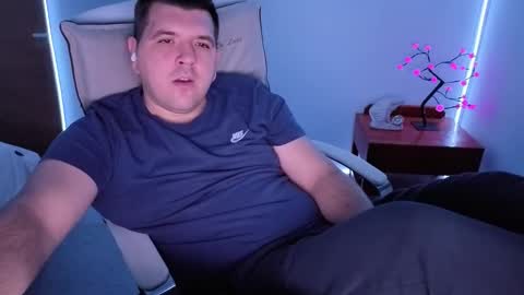 Snapshot of basystem8 chatting on October 2025 02:52:01 AM BASY online show from October 2025 02:52:01 AM