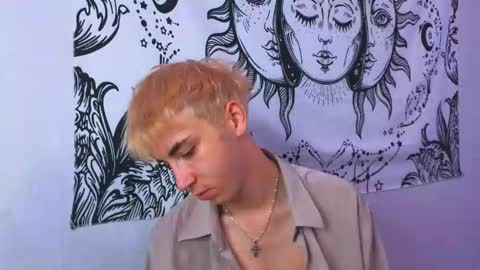 Snapshot of batarol0 chatting on September 2025 09:53:02 AM mett online show from September 2025 09:53:02 AM