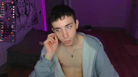 Snapshot of batarol0 chatting on October 2025 03:24:02 PM mett online show from October 2025 03:24:02 PM