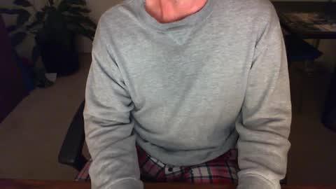 Snapshot of batebro13 chatting on December 2024 01:44:01 PM BateBro13 online show from December 2024 01:44:01 PM