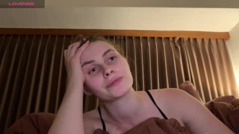 Snapshot of batewithkate chatting on May 2026 11:28:01 AM Katrin online show from May 2026 11:28:01 AM