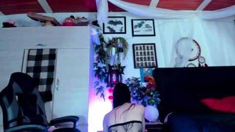    online show from April 2026 07:51:02 PM