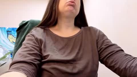 Snapshot of battymoll chatting on October 2025 03:36:01 PM battymoll online show from October 2025 03:36:01 PM