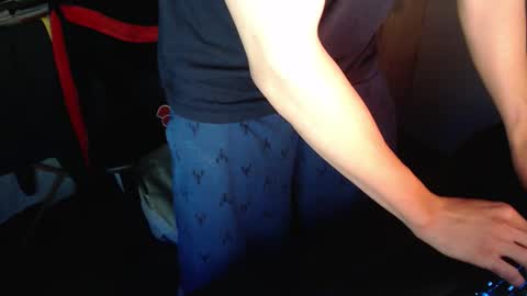 Try asking online show from January 2026 10:03:01 PM