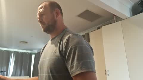 Snapshot of bazooka76 chatting on February 2025 11:11:02 PM bazooka76 online show from February 2025 11:11:02 PM