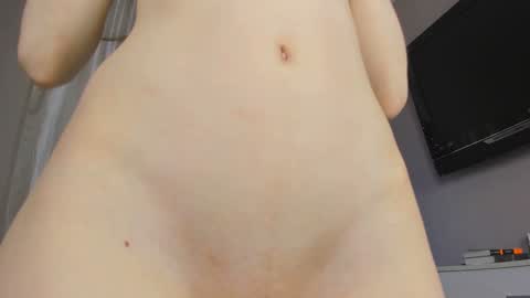 Snapshot of bb_lourels_ chatting on December 2024 11:17:02 PM Lourel I will be here on and online show from December 2024 11:17:02 PM
