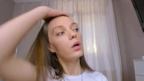 Snapshot of bb_lourels_ chatting on September 2025 03:12:02 PM Lourel I will be here on and online show from September 2025 03:12:02 PM
