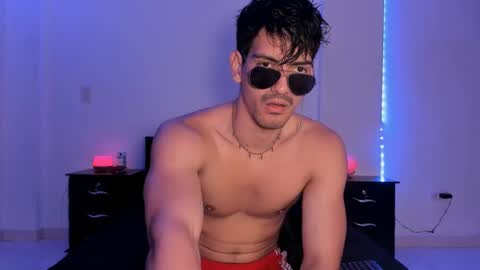 Valentino online show from January 2025 09:11:02 PM