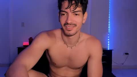 Valentino online show from January 2025 06:49:01 PM