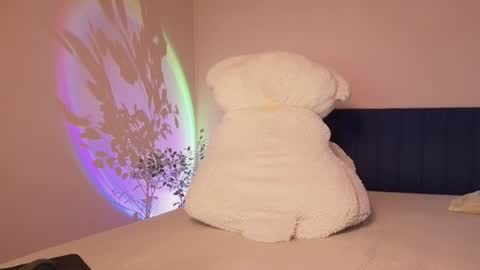 Love online show from June 2026 12:32:02 AM