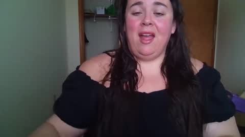 Snapshot of bbwsophiecooks chatting on January 2025 04:06:01 PM Sophie BBW online show from January 2025 04:06:01 PM