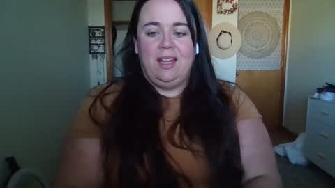 Snapshot of bbwsophiecooks chatting on January 2025 08:22:02 PM Sophie BBW online show from January 2025 08:22:02 PM