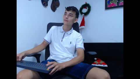 Snapshot of bby_liamm chatting on January 2025 01:37:01 AM bby liamm online show from January 2025 01:37:01 AM