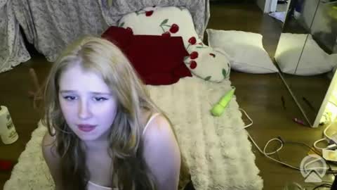 bbyalice18 online show from May 2026 04:40:01 AM